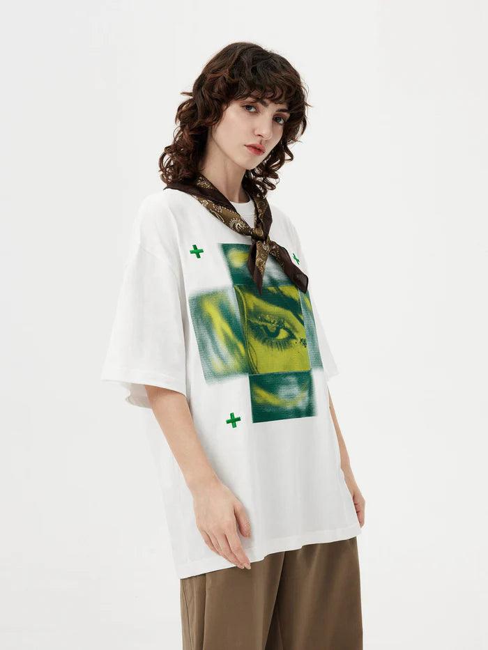 Zwoyren Blurring Eye Print Tee