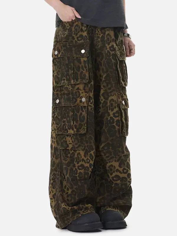 Zwoyren Leopard Print Cargo Pants