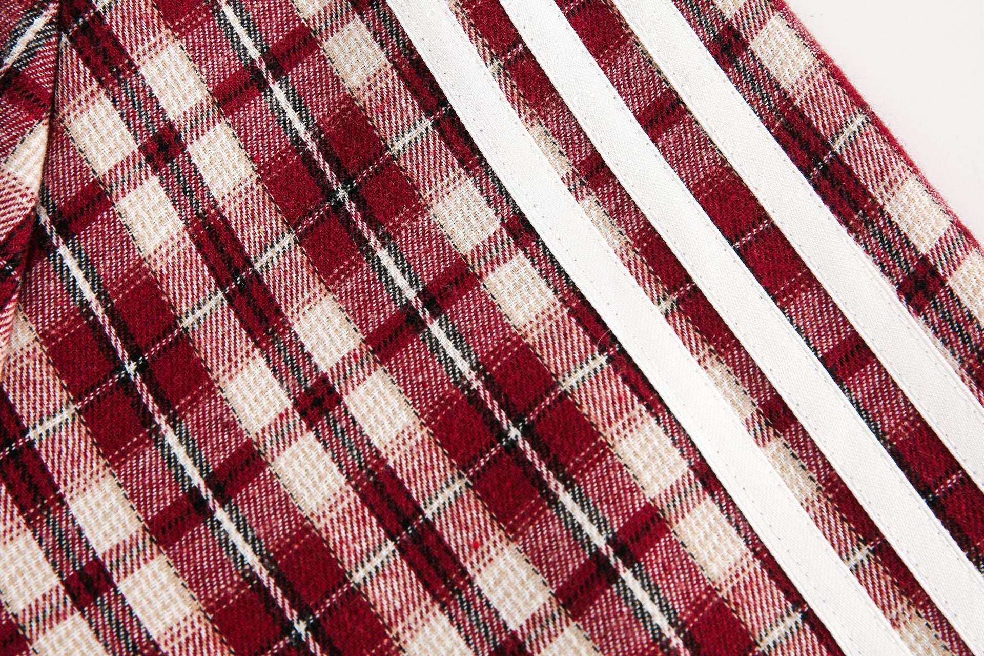 Zwoyren Checkered Zip-Up Jacket