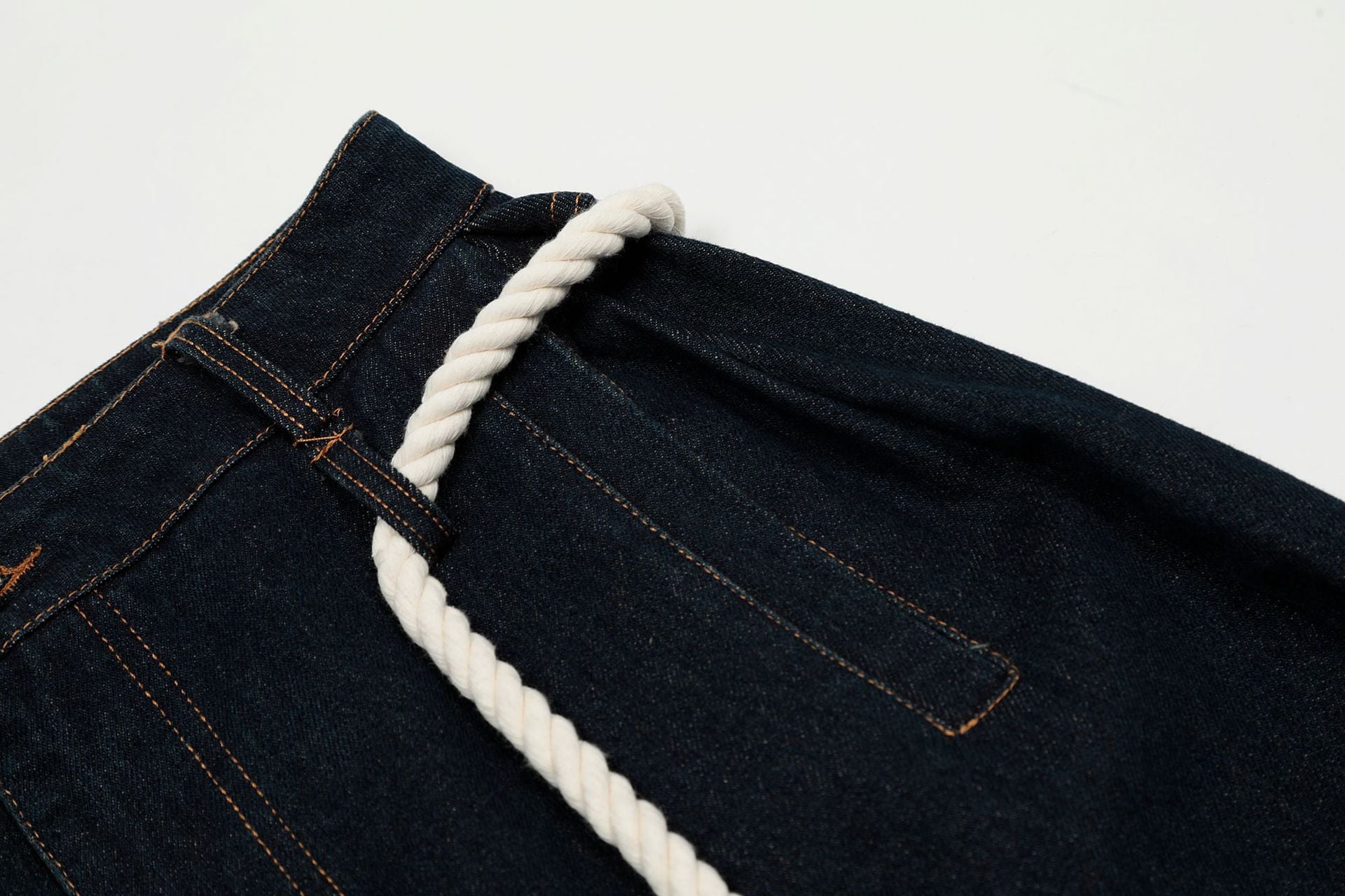 Rope Raw Barrel Loose Jeans