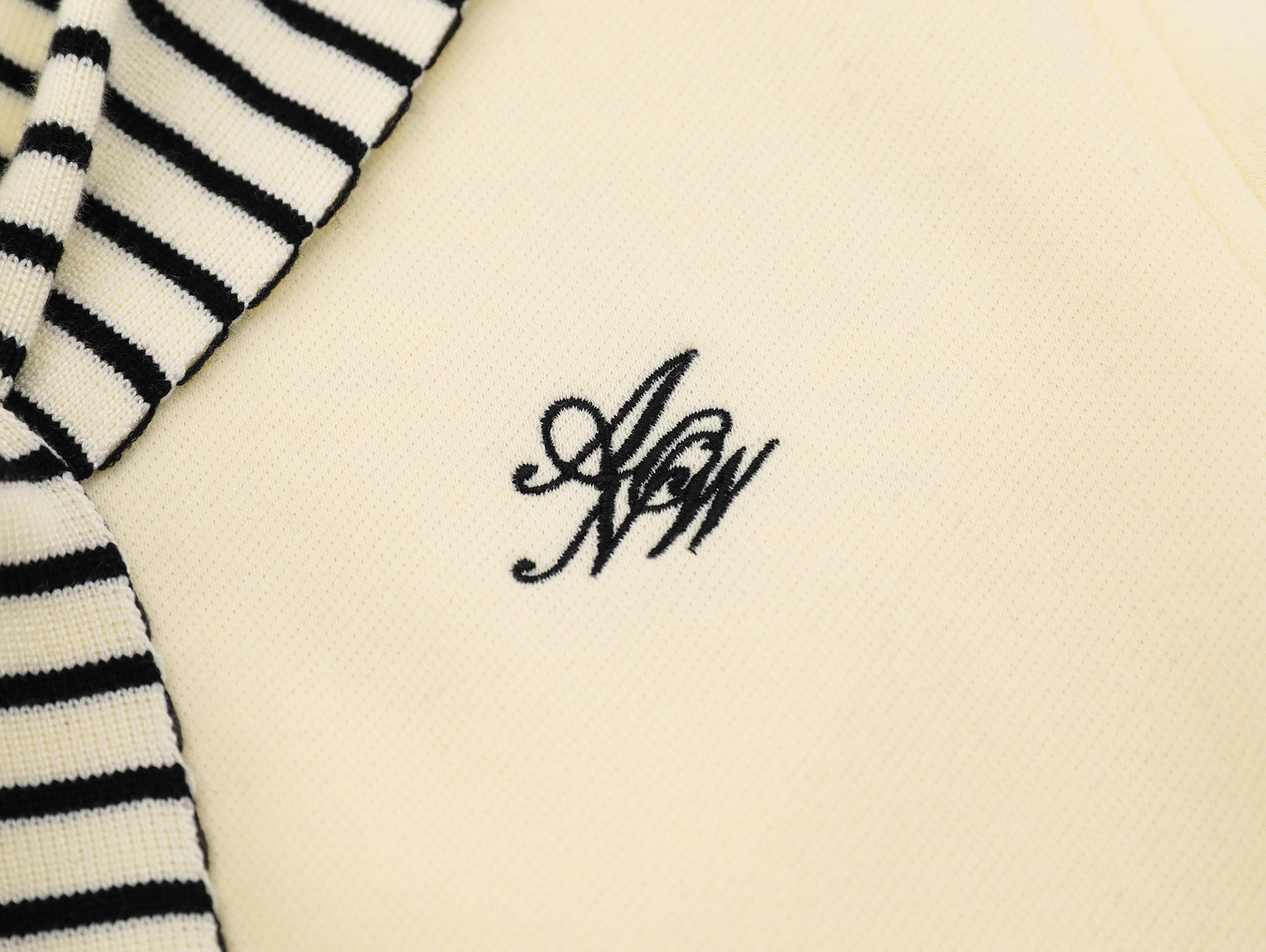 Zwoyren Sweet Girl Simple Loose Pullover Sweater