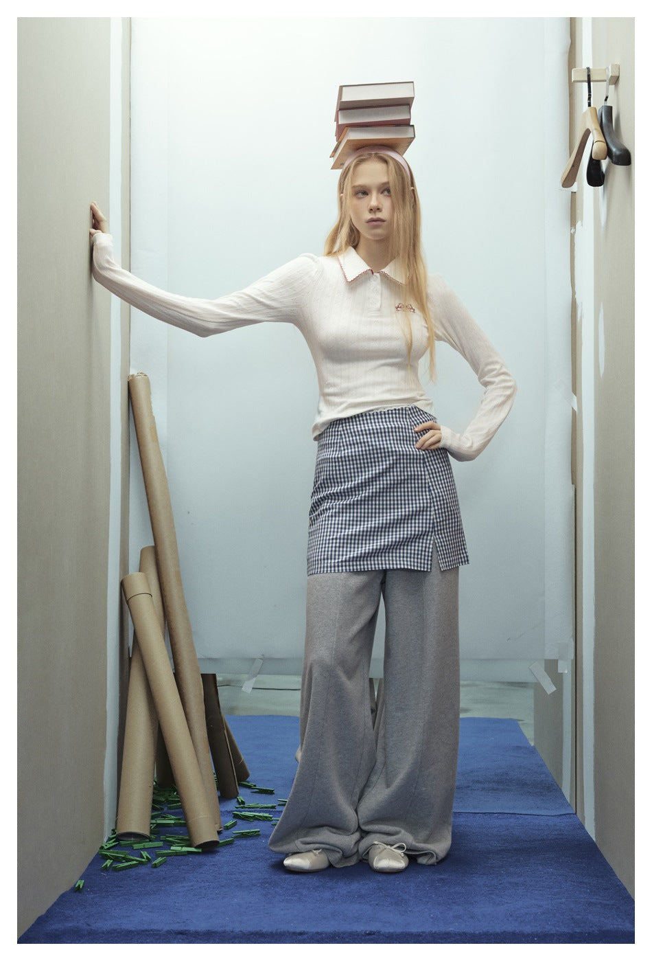 Zwoyren Ribbed Cropped Polo Top