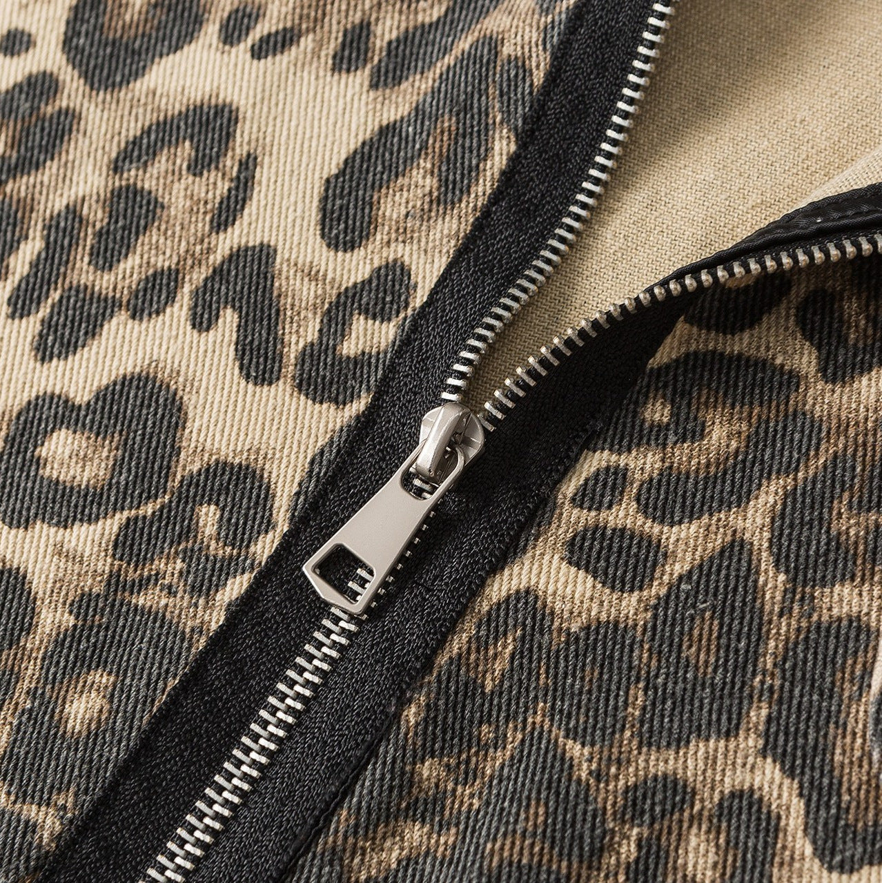 Zwoyren Distressed Leopard Print Jacket