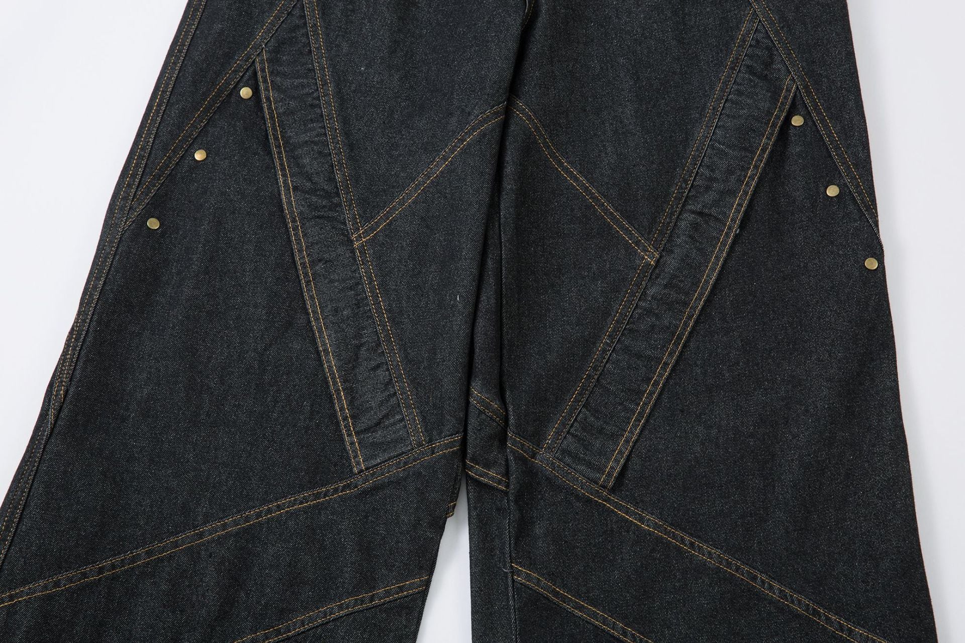 Zwoyren Deconstructive Raw Jeans