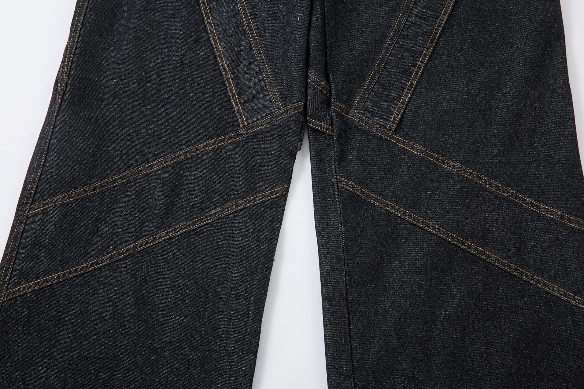 Zwoyren Deconstructive Raw Jeans