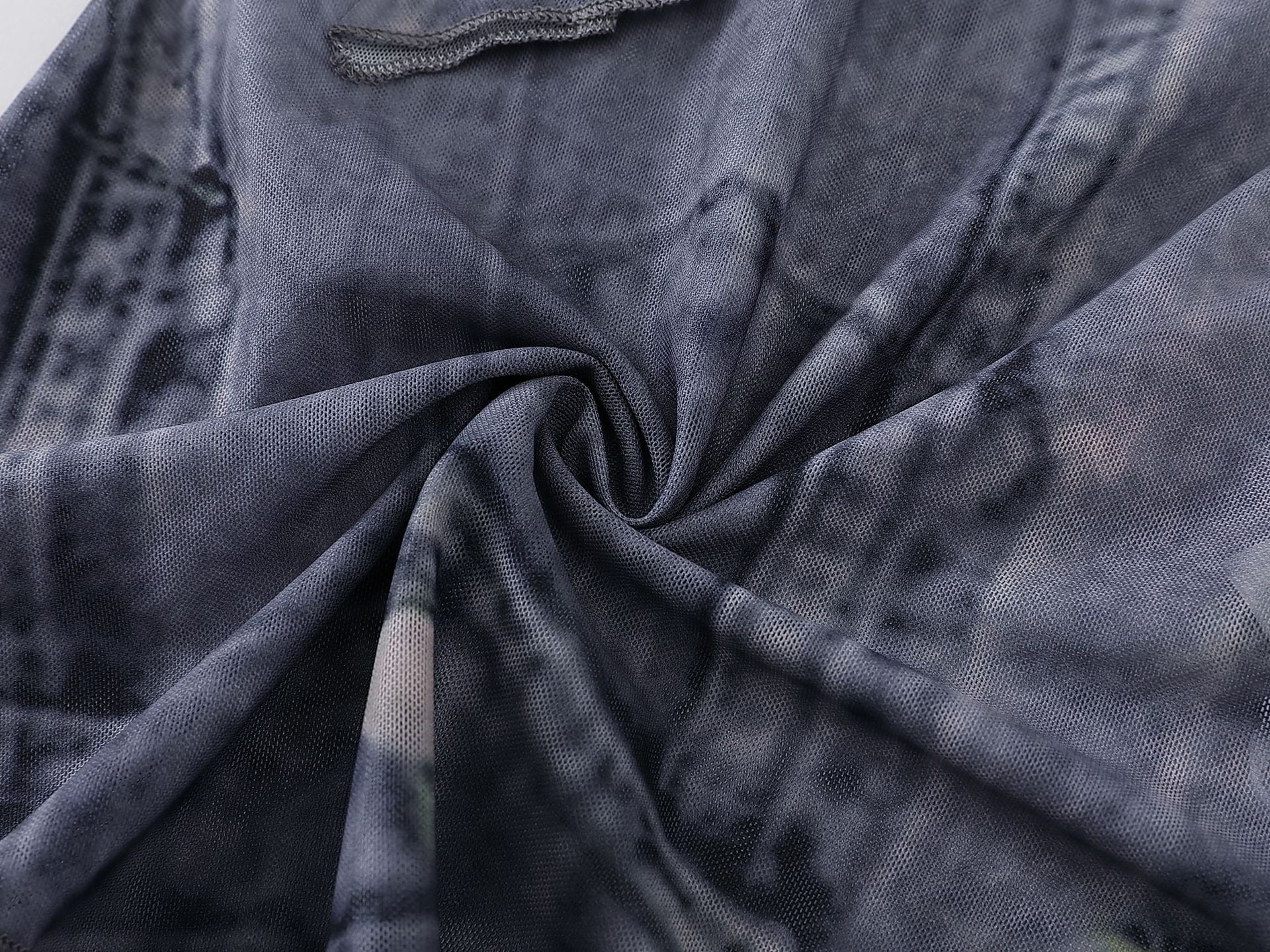 Zwoyren Denim Print Long Sleeve Tee