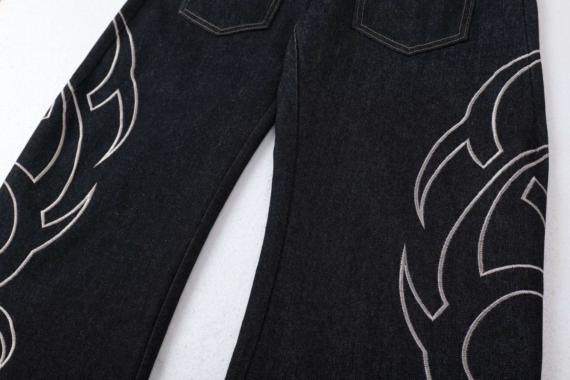 Zwoyren Embroidery Baggy Barrel Jeans