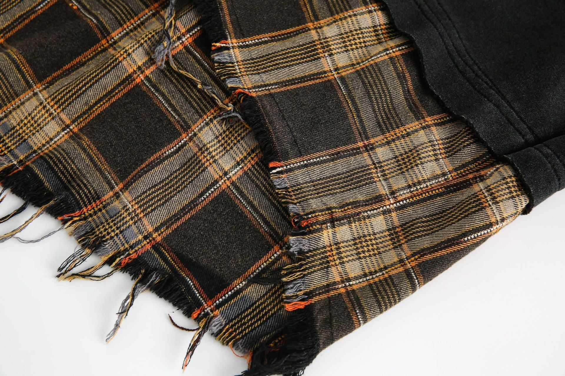 Zwoyren Layered Plaid Sweatshirt