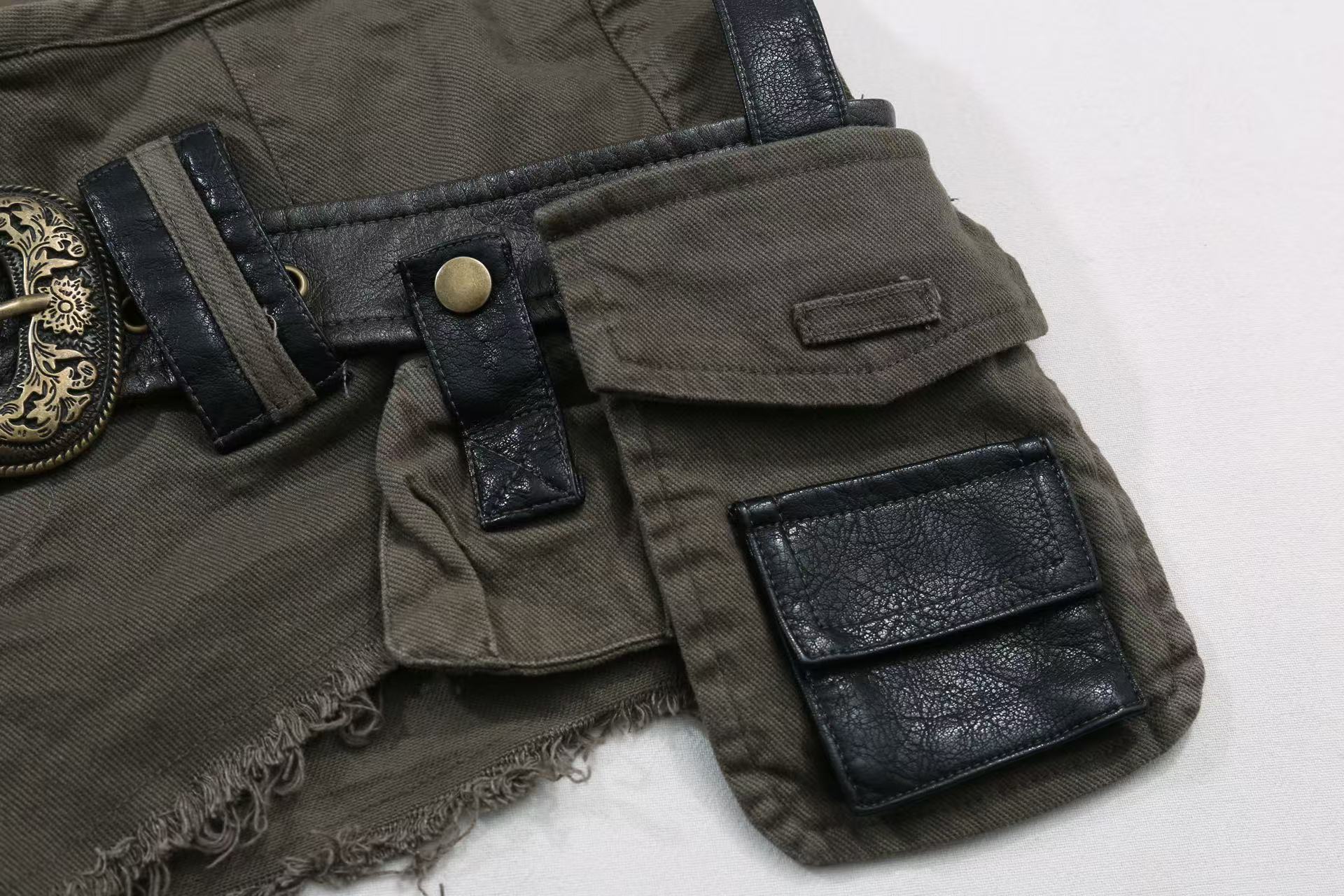 Zwoyren Tassel Shorts