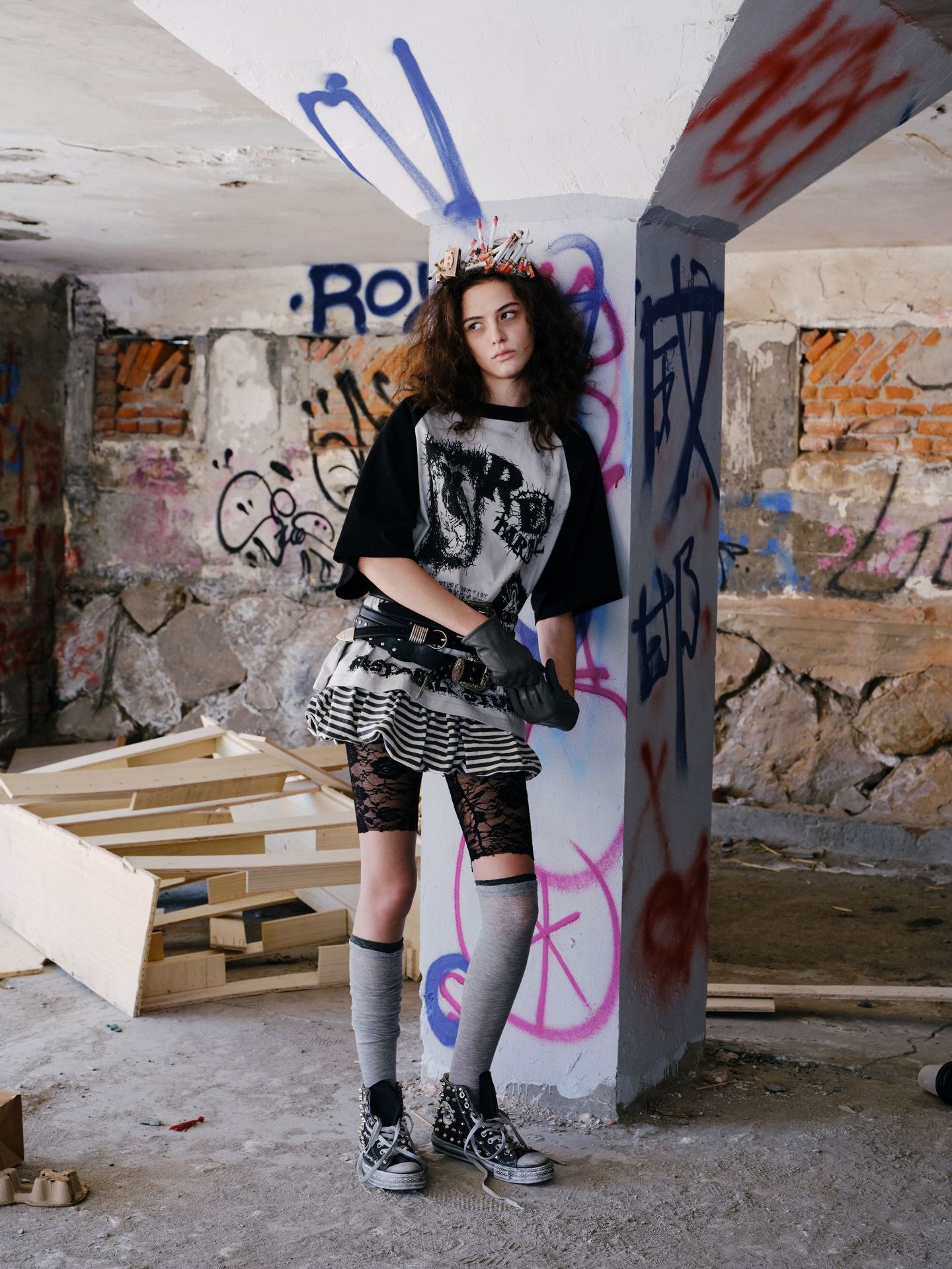 Zwoyren Graphic Raglan T-Shirt
