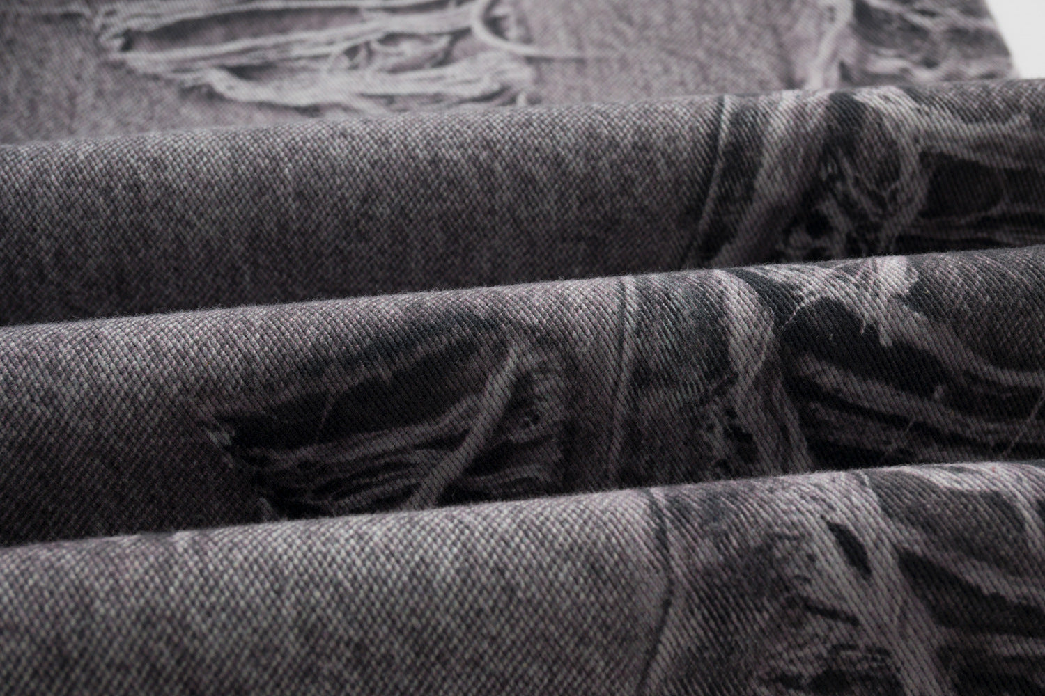 Zwoyren Tassel Distressed Jeans