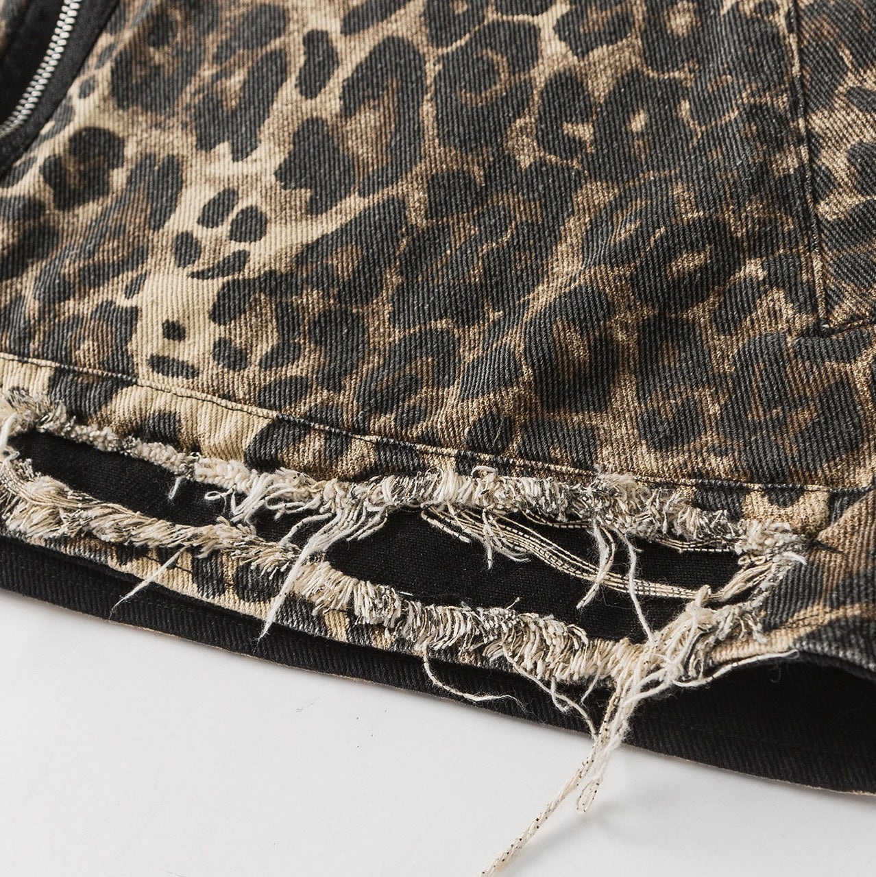 Zwoyren Distressed Leopard Print Jacket