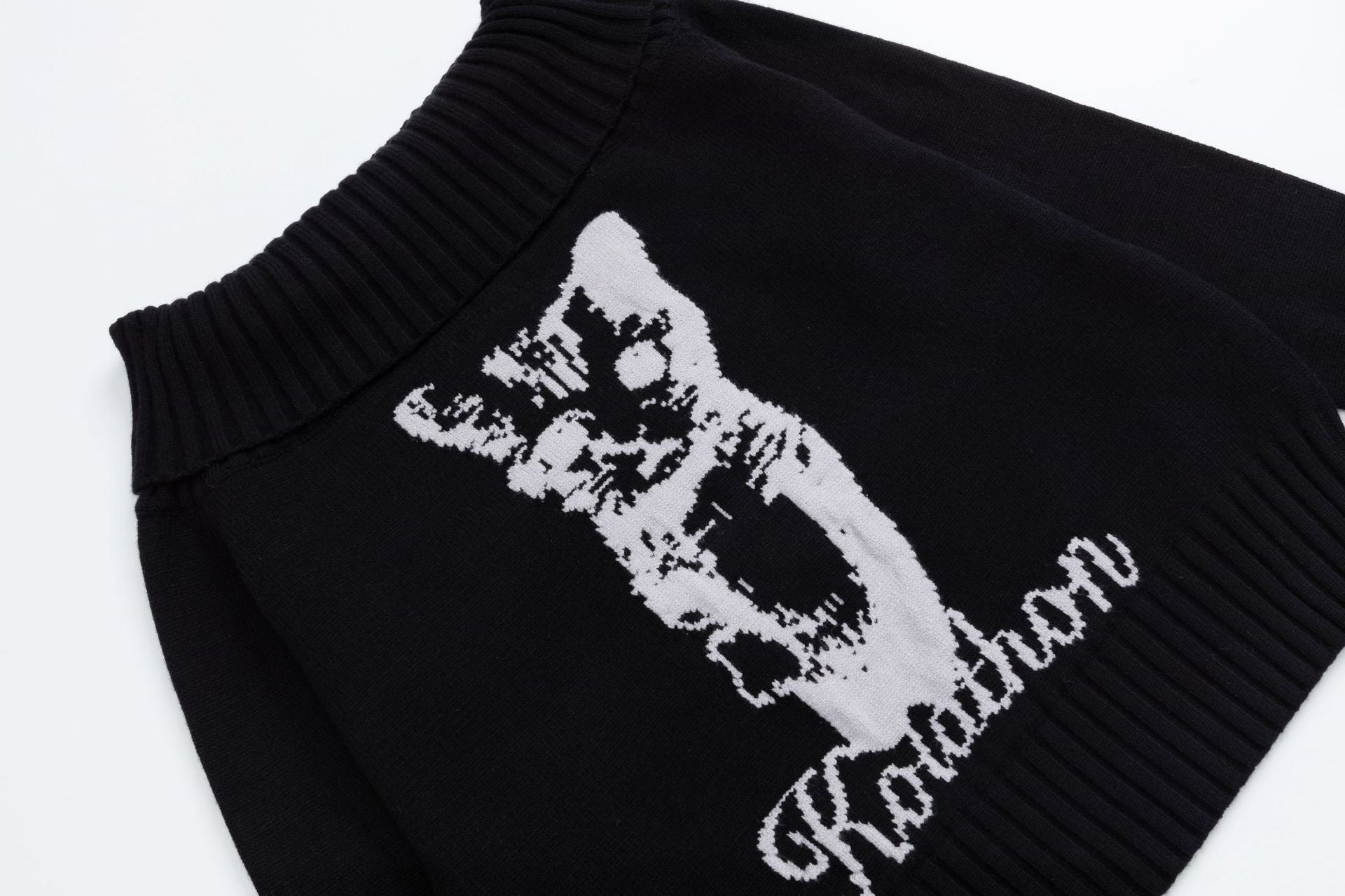 Zwoyren Cat Print Cowl Neck Sweater