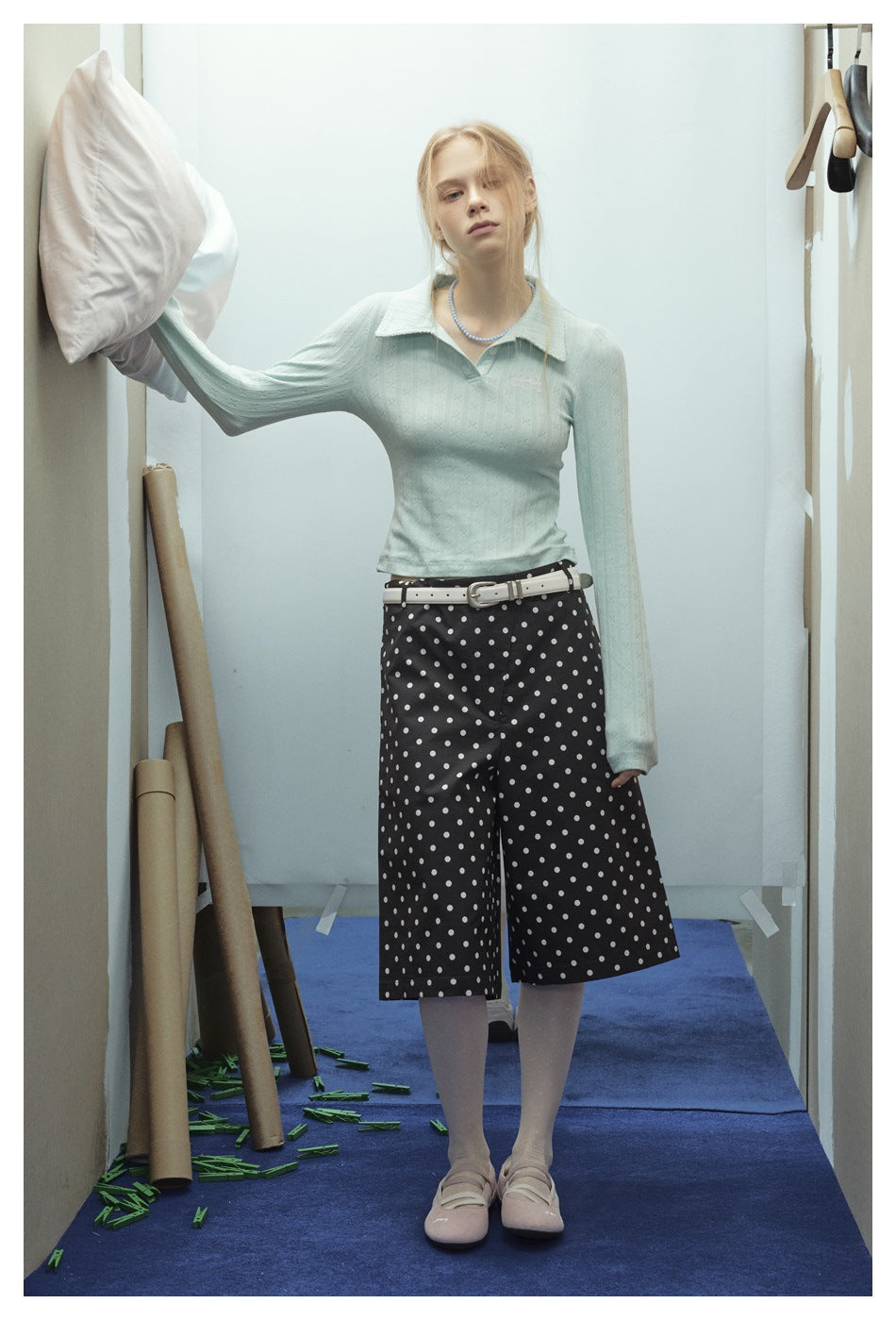 Zwoyren Ribbed Cropped Polo Top