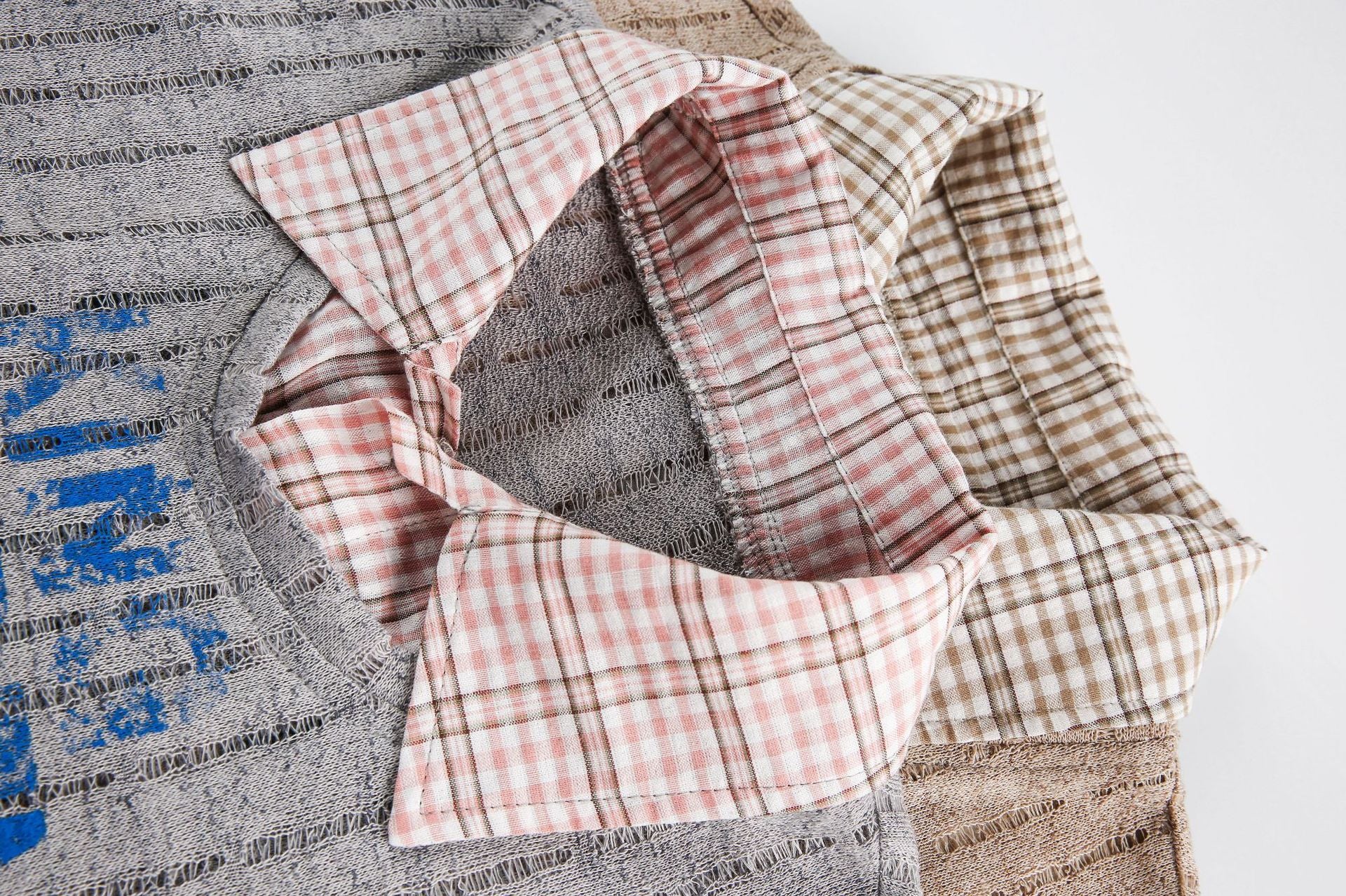 Zwoyren Vintage Faux-Layered Plaid Tee