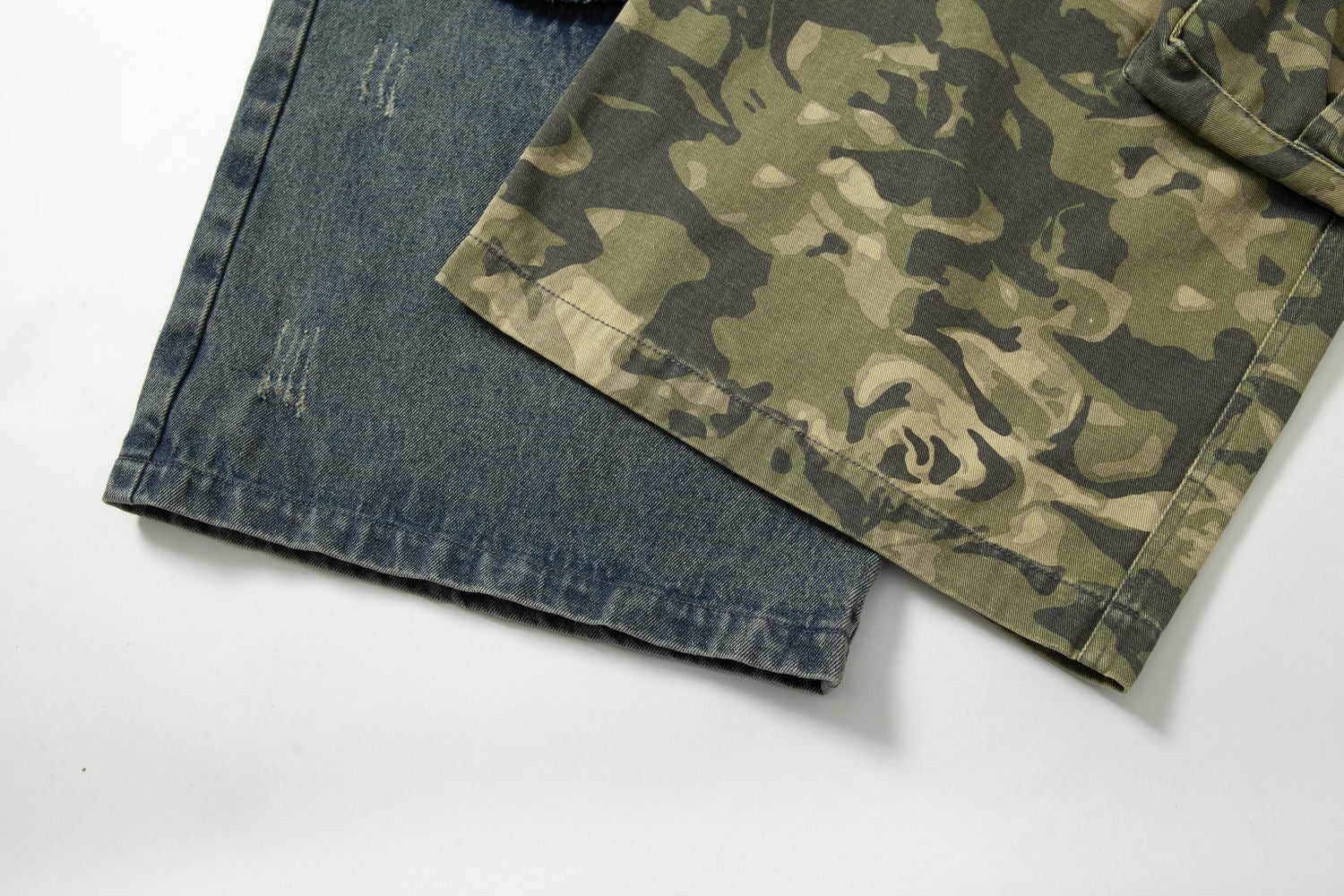 Zwoyren Contrast Camouflage Splicing Jeans