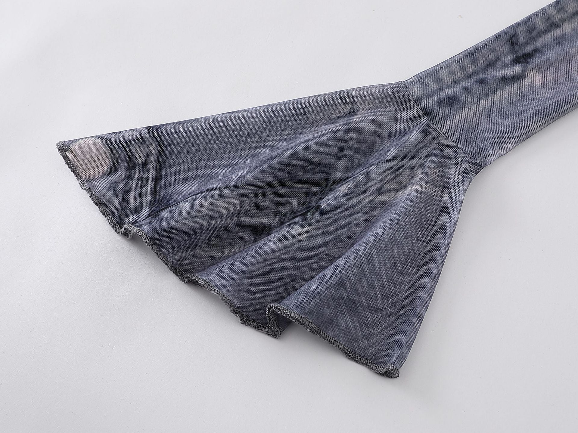 Zwoyren Denim Print Long Sleeve Tee