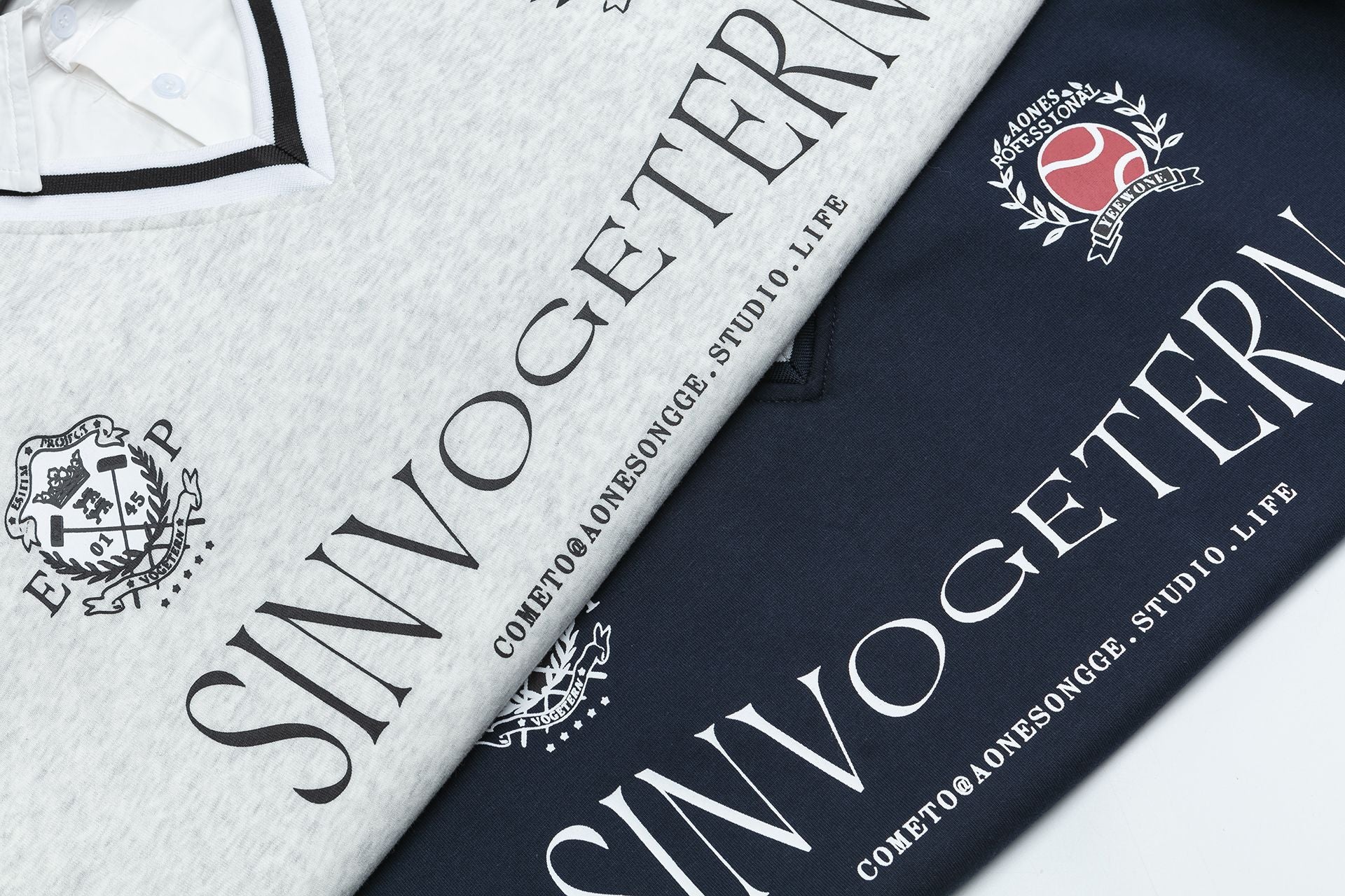 Zwoyren College Style Sweatshirt