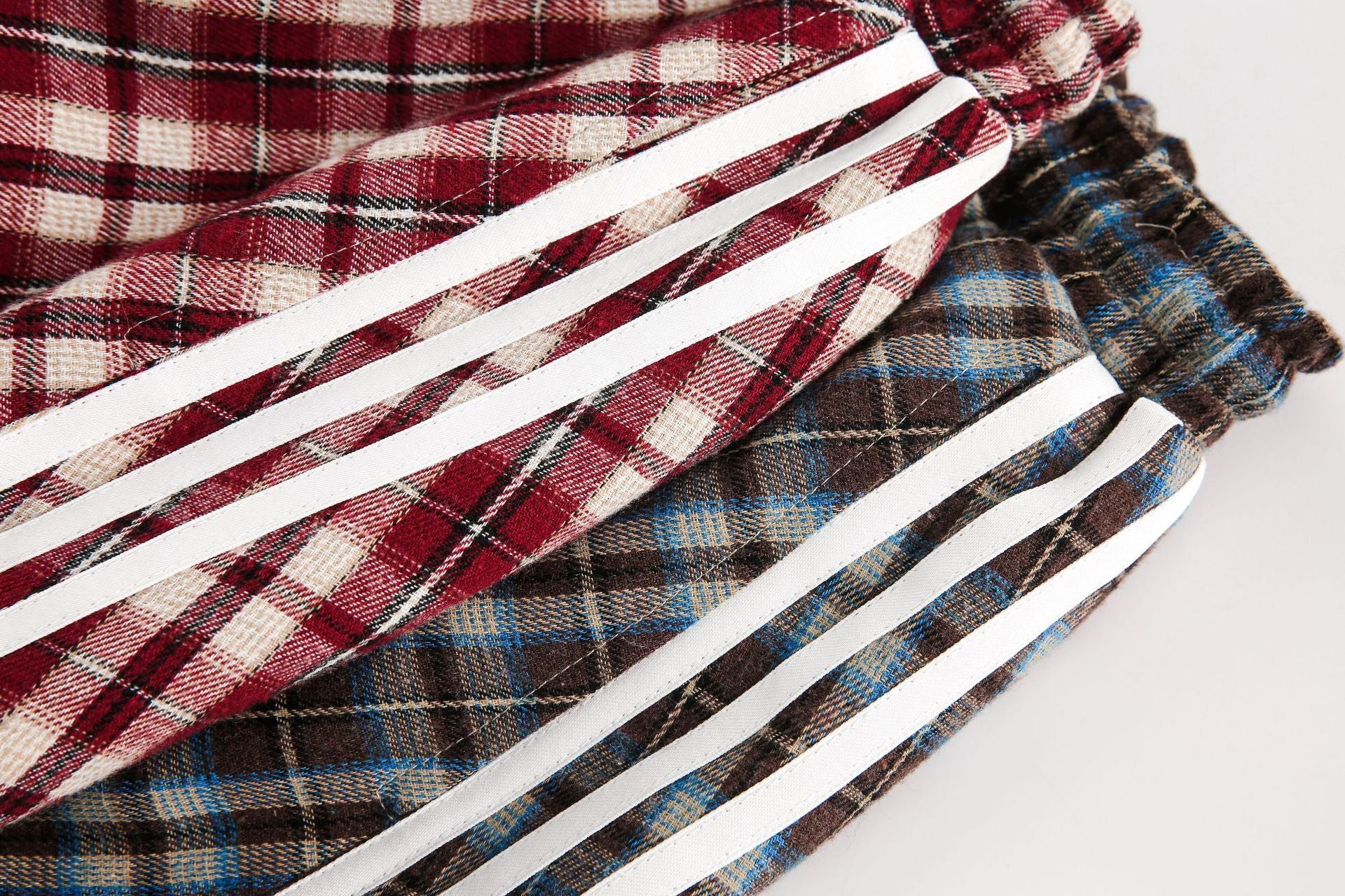 Zwoyren Checkered Pleated Skirt
