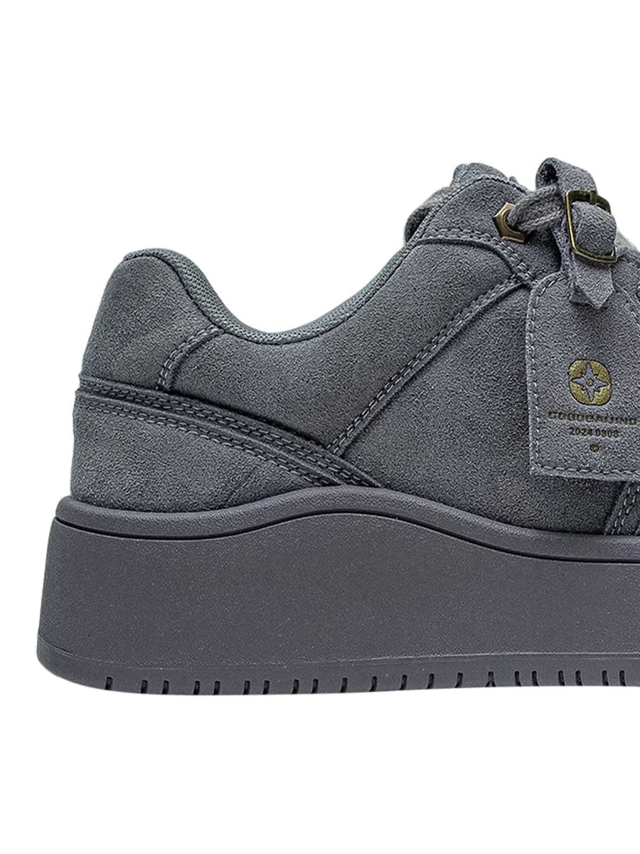 Zwoyren Suede Low-Top Skate Shoes